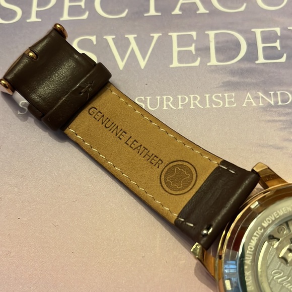 Rose Gold and brown automatic watch
Box included - Picture 3 of 10